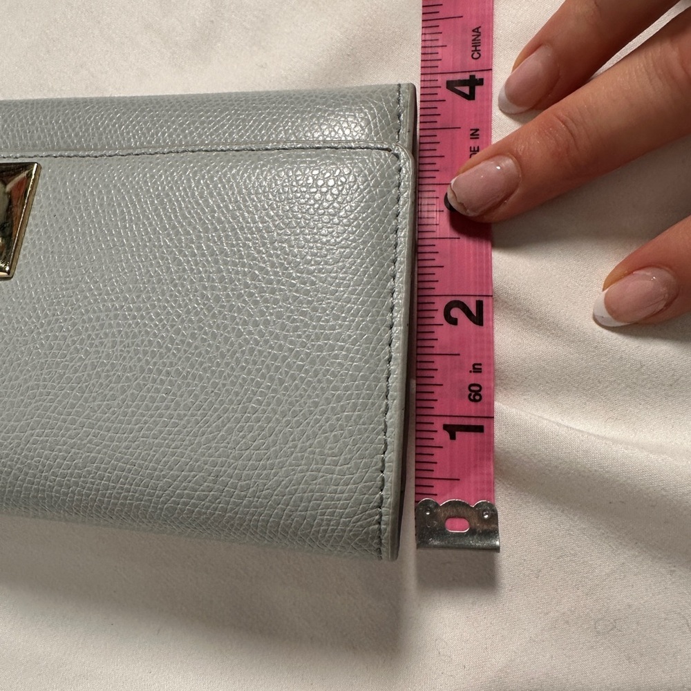 Furla leather continental wallet sleek everyday turn lock design light gray - Picture 12 of 13